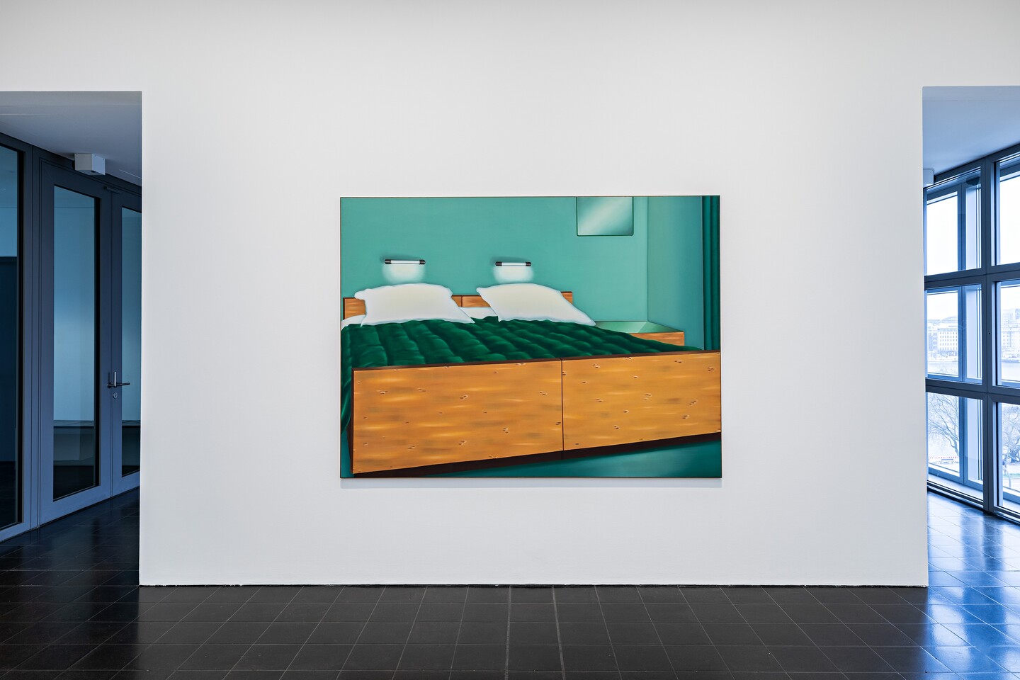 Installationsansicht »something new, something old, something desired«, Hamburger Kunsthalle 2022, Foto: Fred Dott; Almut Heise, Elternschlafzimmer I, 1970, © VG Bild-Kunst, Bonn 2022 / Hamburger Kunsthalle / bpk 