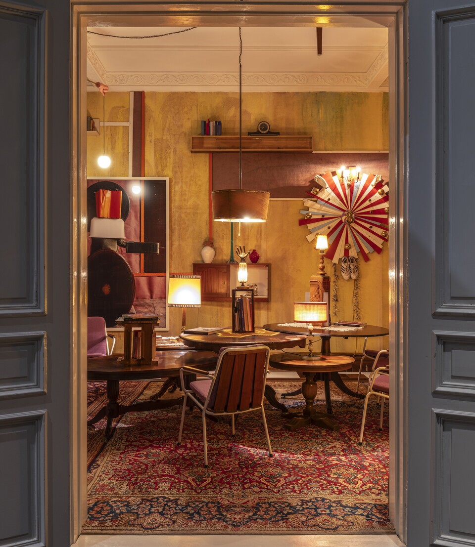 Ausstellungsansicht ISA MONA LISA, Salon Livresque (Detail), 2014, von Thorsten Brinkmann (*1971) © VG Bild-Kunst, Bonn 2024, Foto: Christoph Irrgang Ausstellungsansicht ISA MONA LISA, Salon Livresque (Detail), 2014, von Thorsten Brinkmann (*1971) © VG Bild-Kunst, Bonn 2024, Foto: Christoph Irrgang