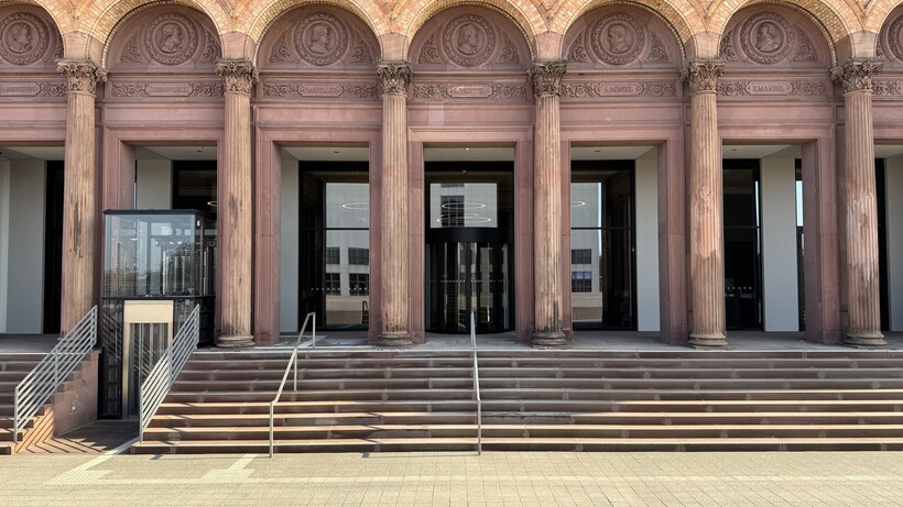 Visual Story Haupteingang